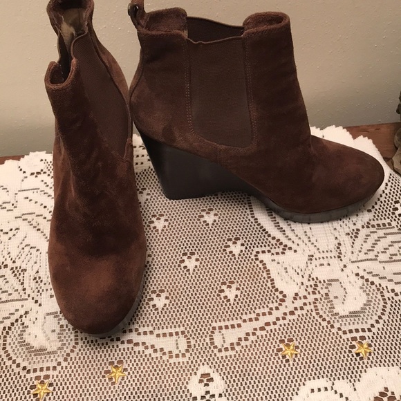 MICHAEL Kors Wedge Heels Ankle Boots Sz 9.5 - Picture 3 of 9